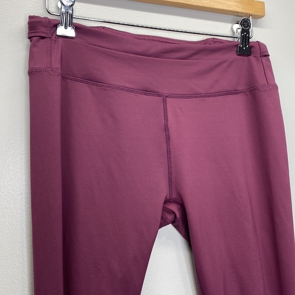 Fabletics Gia POwerlite Capri Leggings - Picture 2 of 6